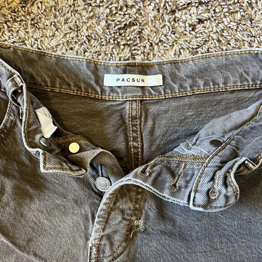 Brown PACSUN Jean shorts size 23 - Picture 2 of 3